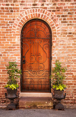 front view of ancient house in Charleston city