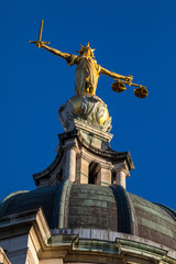 Fototapeta na wymiar Lady Justice Statue at the Old Bailey