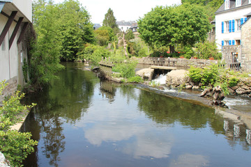 Obraz premium The Aven river in Pont-Aven (Brittany - France)
