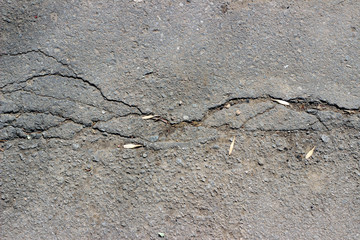 Asphalt crack fracture surface texture