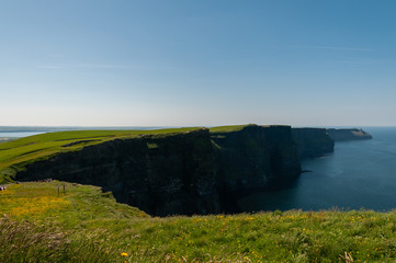 Irlanda, le Scogliere di Moher. Sono impressionanti e suggestive scogliere a picco sul mare situate...