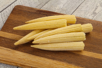 Raw baby corn