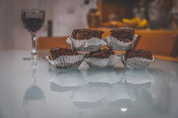 Bolos de chocolate e vinho