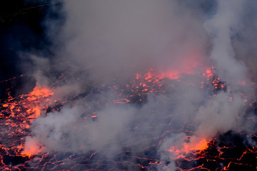 Fototapeta na wymiar Volcan en el congo Nyirangongo