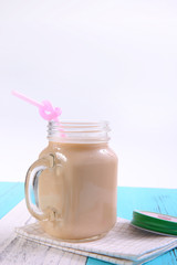 Milkshake milk tea drink features