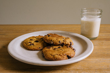 Chocolate Chip Cookies & Milk