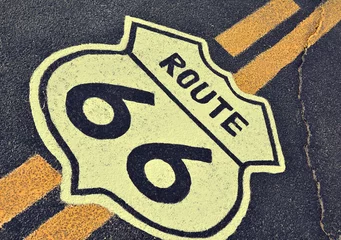 Rugzak Route 66 in California, USA. © StockPhotoAstur