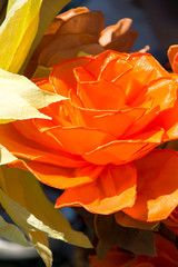 Sztuczna pomarańczowa róża