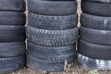 Obraz premium Old tires wall