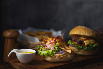 Hamberger with sauce