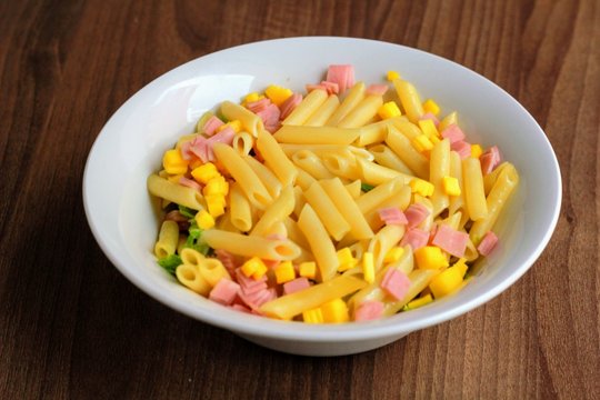 Ensalada de pasta macarrones