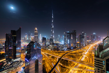 Fototapeta na wymiar Dubai landscape by night