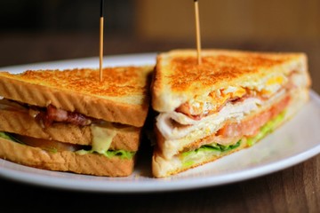 Sandwich pollo mixto