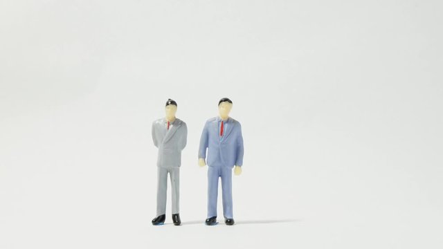 増えていく仲間たち