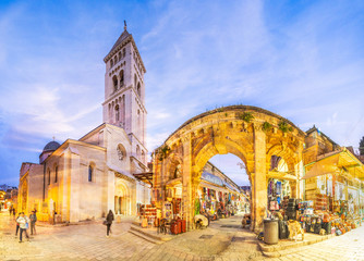 Naklejka premium View of souvenir market and Lutheran Church of the Redeemer, Jerusalem