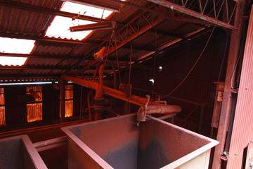 ベンガラ工場廃墟