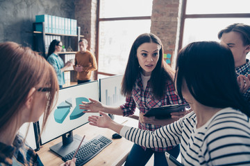 Close up photo business people financial faculty lesson class resourceful smart clever minds discuss noticing diagram income changes screen share ideas genius report development investment formalwear