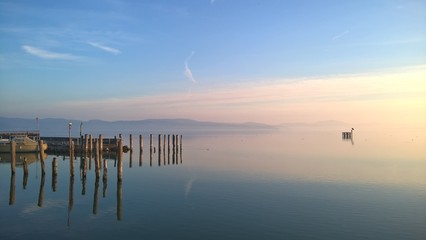 Effetti di luce sul lago