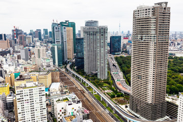 Fototapeta na wymiar Tokyo skytree tower in Japan with road and building