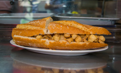 Bocadillo de calamares