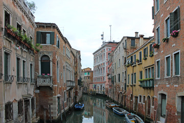 Obraz na płótnie Canvas Narrow water channel in Venice Italy