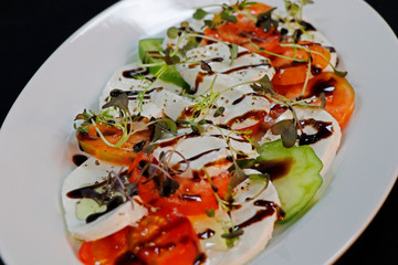 tomato mozzarella salad