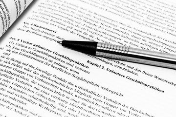 Obraz premium Verbot unlauterer Geschäftspraktiken Wettbewerbsrecht