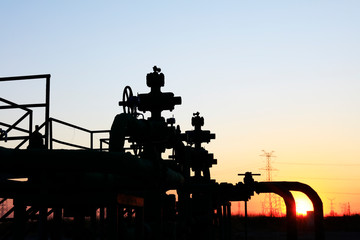 Obraz premium oilfield pipeline