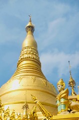 ミャンマーの仏塔