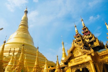 ミャンマーの仏塔