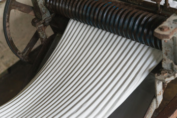 Making rubber sheets process