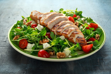 Fresh Grilled Chicken salad with tomatoes, feta cheese
