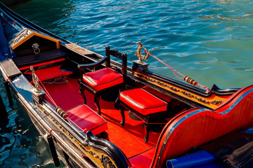 Obraz premium Walking vintage gondola in old Baroque style close up