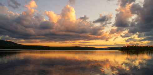 camping am See, Abendstimmung, Schweden