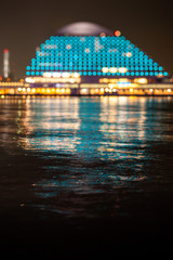 Fototapeta premium ミニチュア風に撮影した青く輝く海