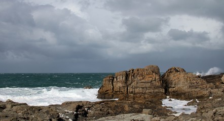 tempête en Bretagne sur les rochers