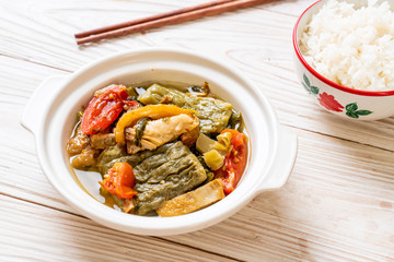 Bitter gourd and preserved mustard green soup with pork