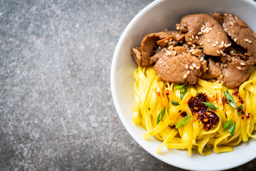 asian stir-fried noodle with pork