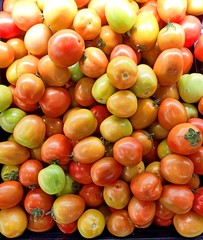 Tomatoes are sold in the market for selling fruits and vegetables.5