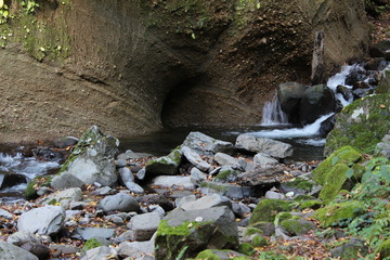 雨滝渓谷