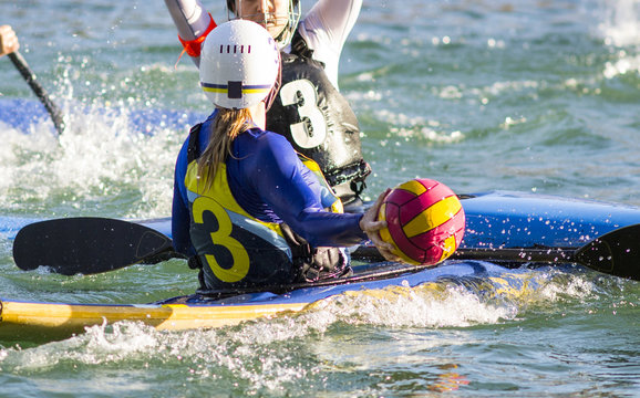 Partita Di Canoa Polo Femminile