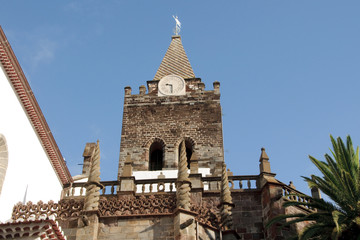 Turm der Kathedrale Sé in Funchal auf Madeira