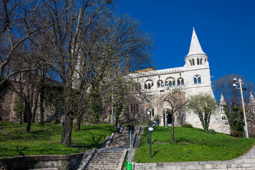 Obraz premium Fisherman Bastion a terrace located on the Buda bank of the Danube at the Castle hill built on 1902