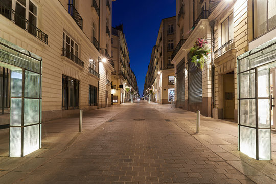 Nantes, street by night