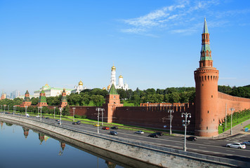 Fototapeta premium Moscow Kremlin. Wiev of the Kremlin Embankment and Moskva River