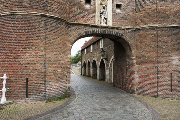 Fototapeta na wymiar detail of city gate in Delft, The Netherlands