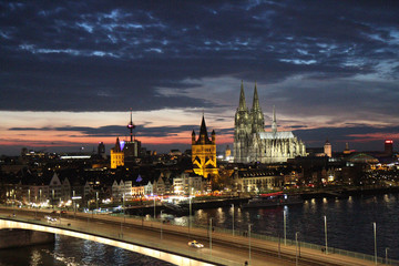 Obraz premium night view Cologne Cathedral in Germany