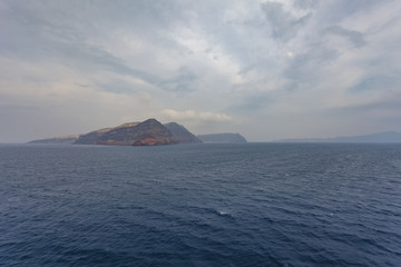 Fototapeta na wymiar Panorama of the island of Thirasia which is part of the caldera of Santorini