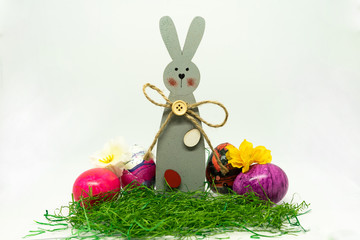 Ostern Hase, Eier und Blumen 