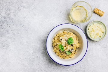 Italian risotto with mushrooms, parmesan cheeseand white wine.